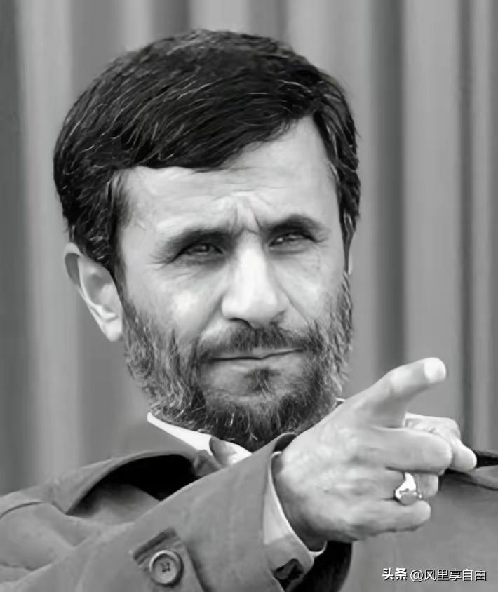 美国慌了，伊朗前总统内贾德反死为生，复活了，剧情再反转
​据新加坡联合早报消息：