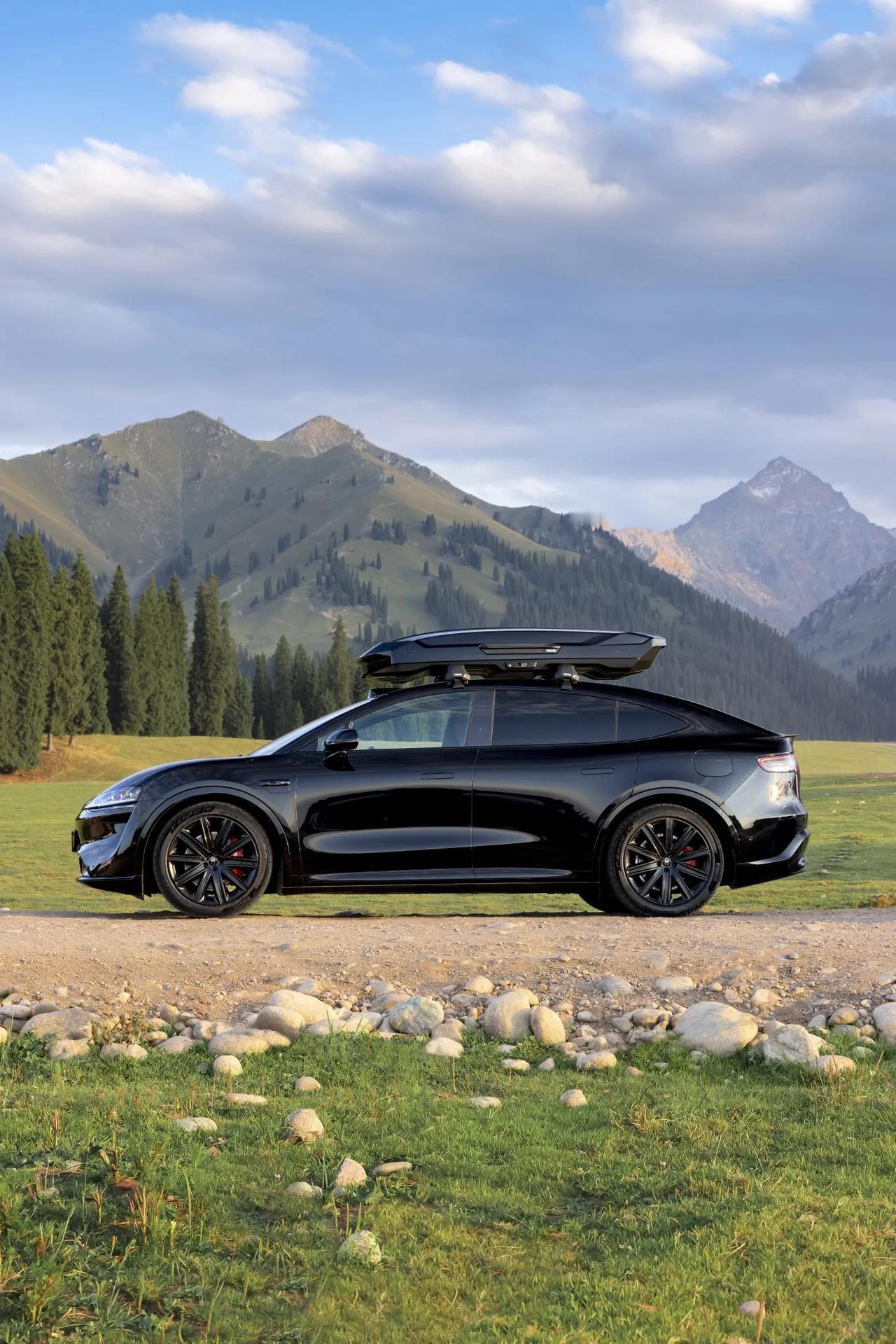 对于新能源车来说，风阻真的是一个大问题，因为真的会减少续航，而车身造型决定其风阻