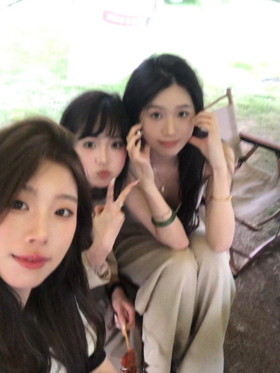按F键逃离学校🏫（假的 其实根本舍不得我的大四 ​​​