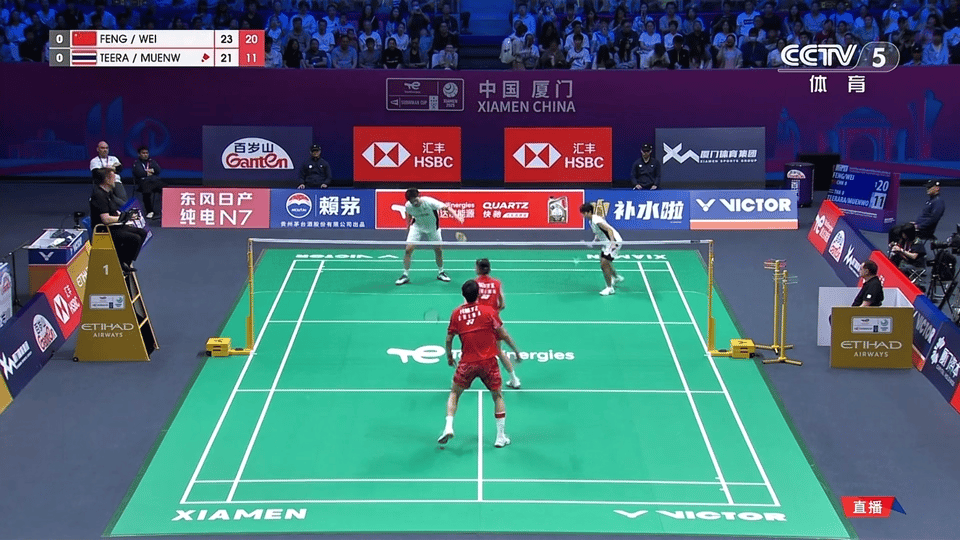 苏杯中国队1-0 泰国队混双 冯彦哲 魏雅欣 23-21 21-11 帕克卡波 