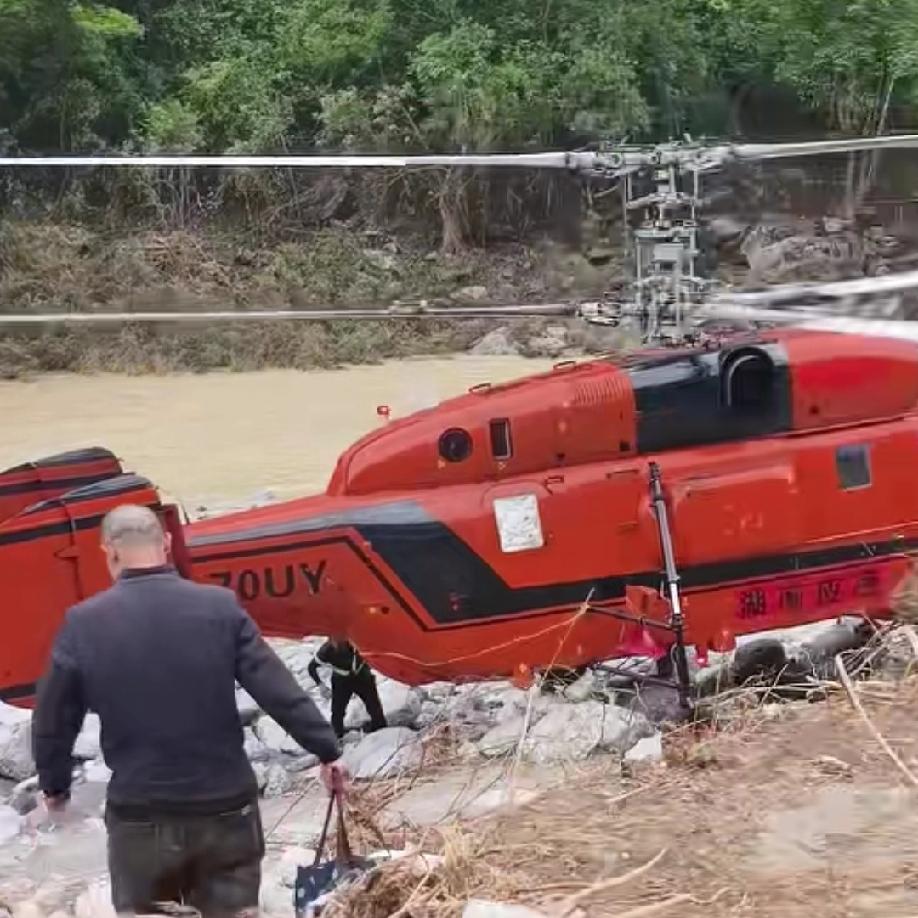 5月17日起，湖南常德石门县连遭强降雨，多地道路损毁，壶瓶山镇受灾严重。21日下