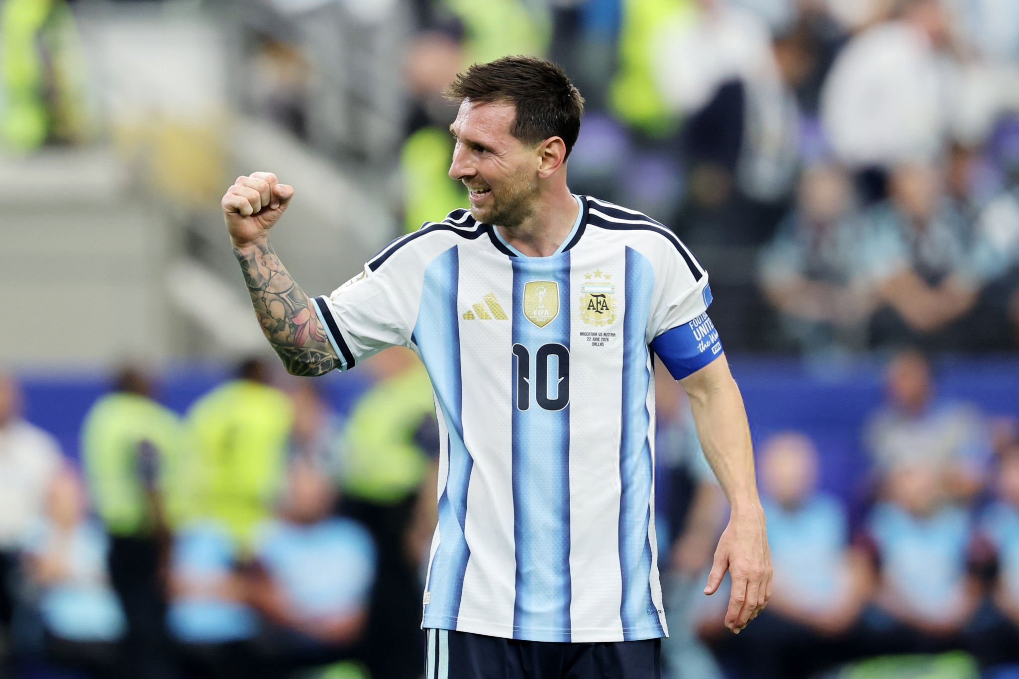世界杯四强：阿根廷🇦🇷，法国🇫🇷，西班牙🇪🇸，英格兰🏴󠁧󠁢󠁥