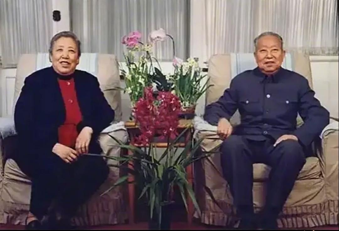 ＃红色文化＃
伟人风采欣赏：