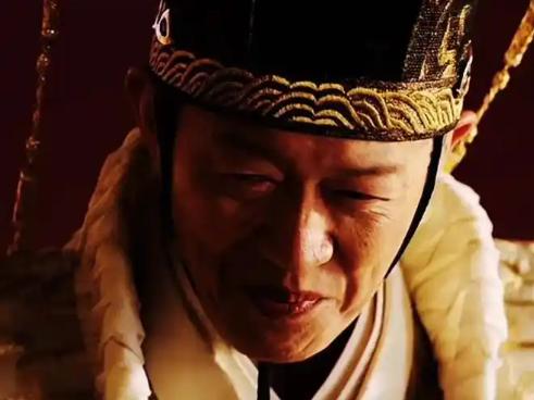 为什么杀了魏忠贤不久，大明朝就垮了？很简单的道理。给魏忠贤一百万军费，他会吞掉四