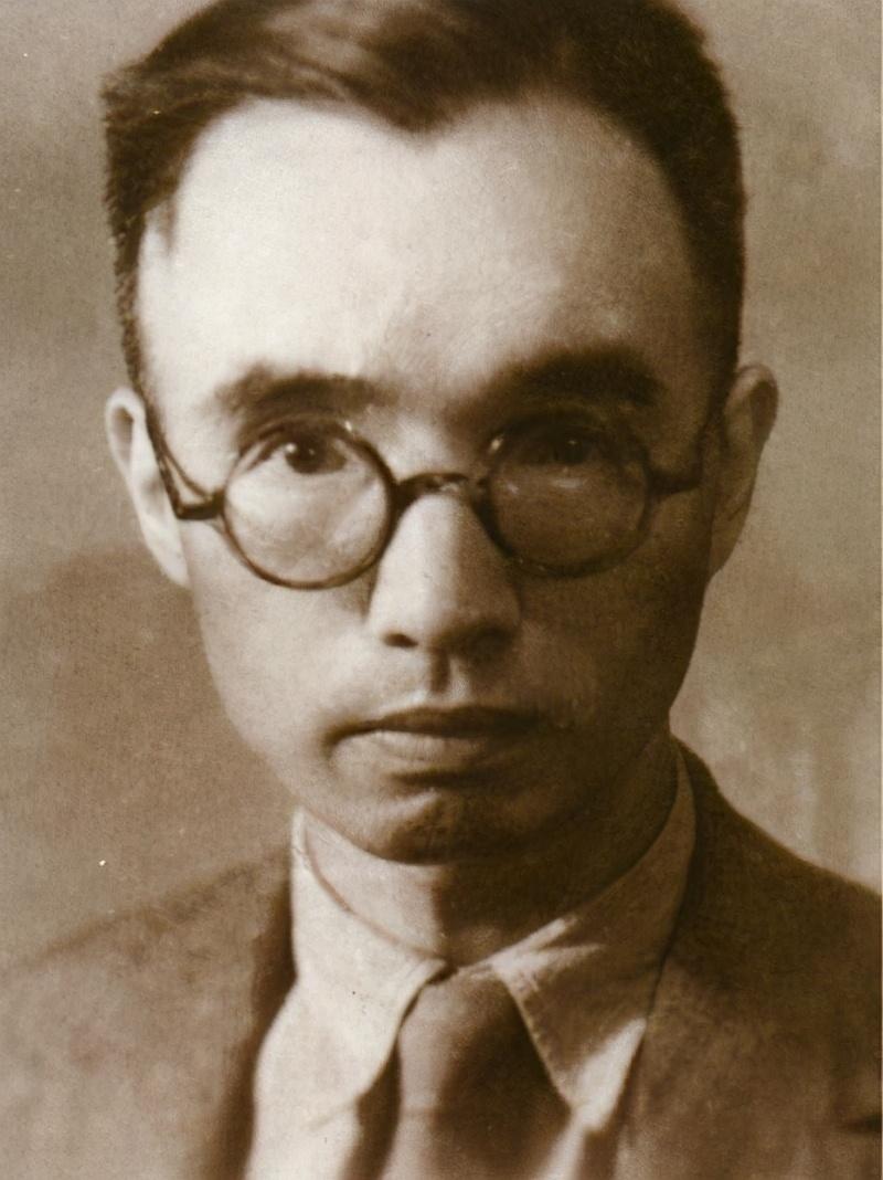 按：我说贾平凹抄袭朱自清，有些网友不相信。下面我举出两文中两个片段，大家自行比较