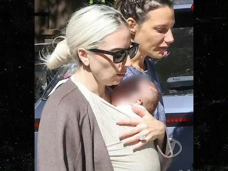 LadyGaga女儿姓名，外媒TMZ曝光出生证明，Lady Gaga与未婚夫Mi