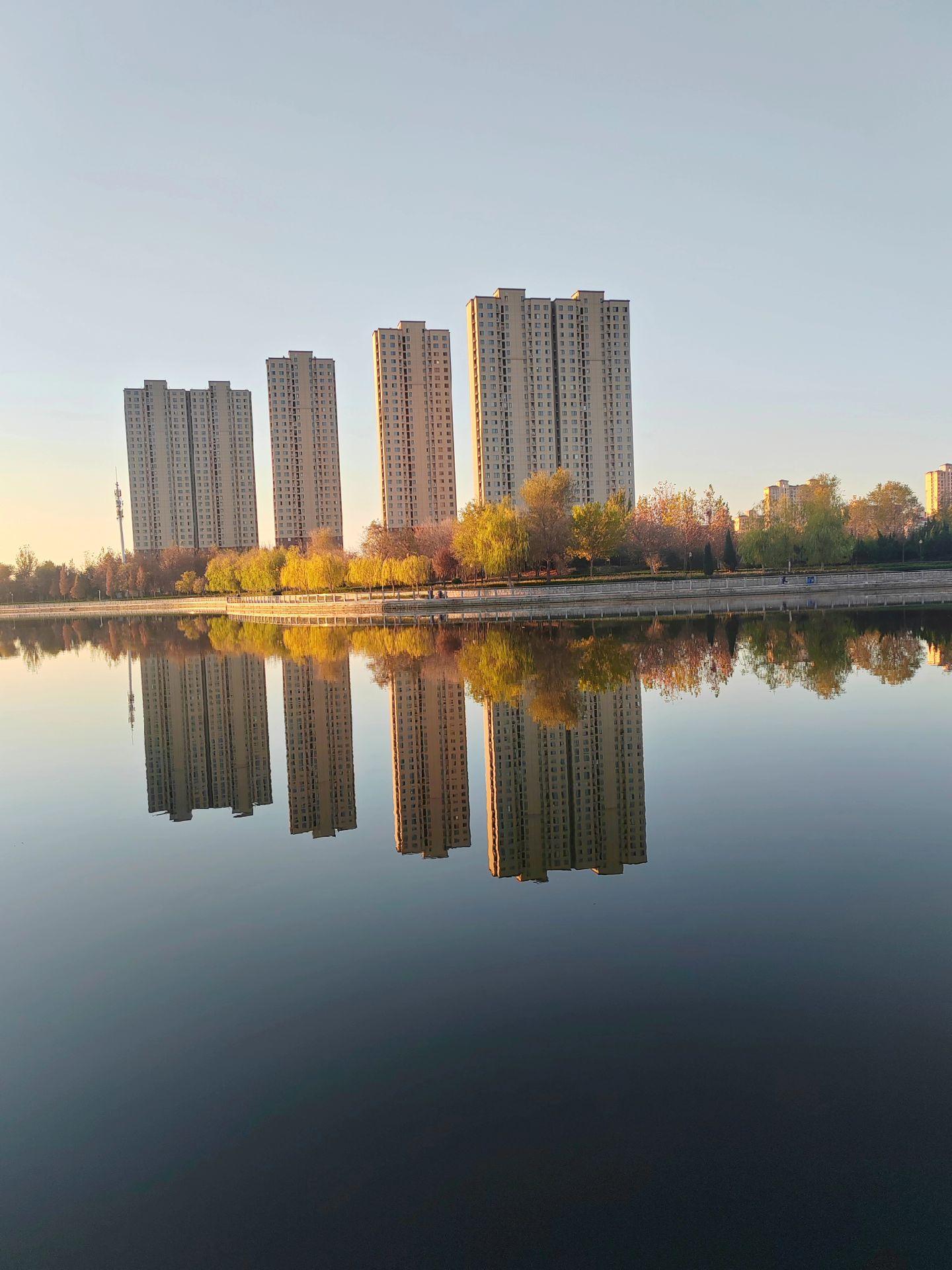 不要以为上了个大学，就变成了精英，其实，普通家庭的孩子，上不上大学，都...