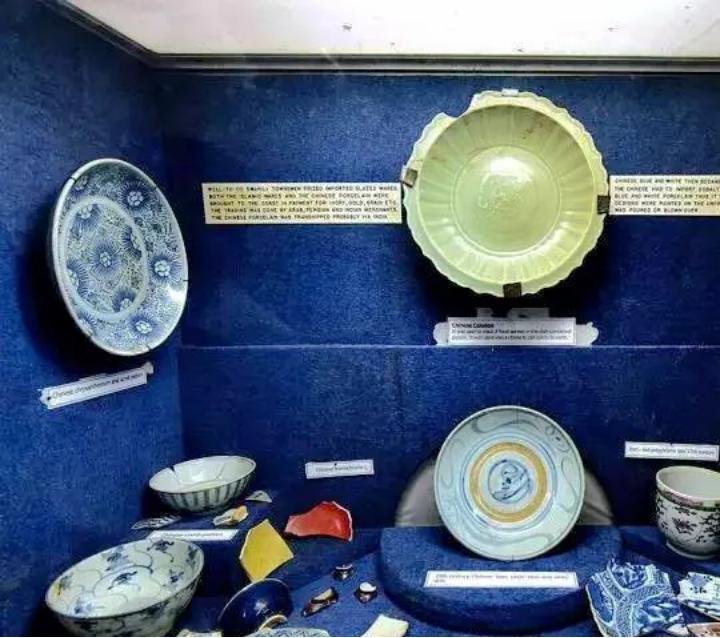 2010年11月，肯尼亚突然向中国国家博物馆求助，因肯尼亚海港海底，发现一艘30