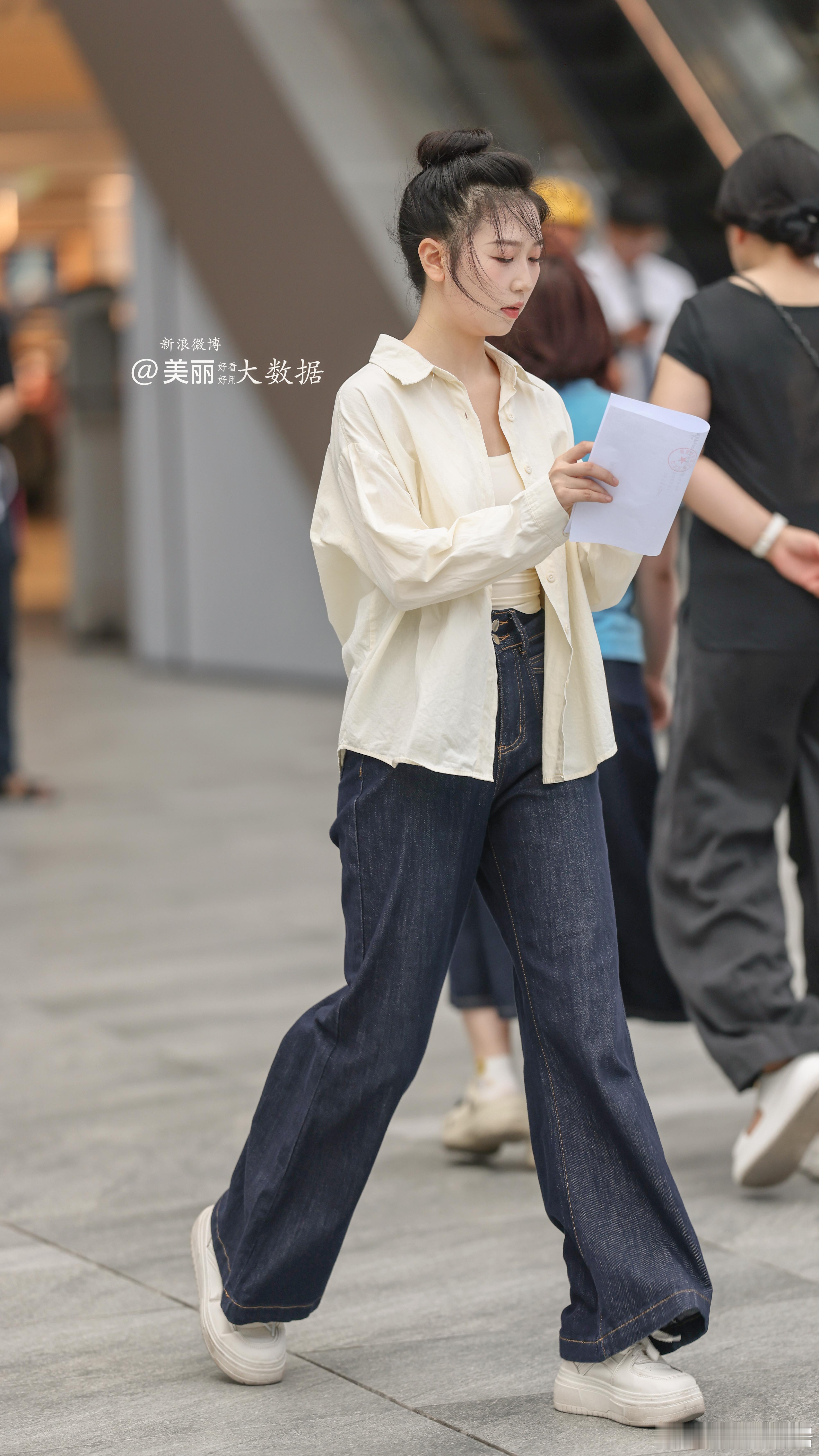 可爱的🐶丸子头 