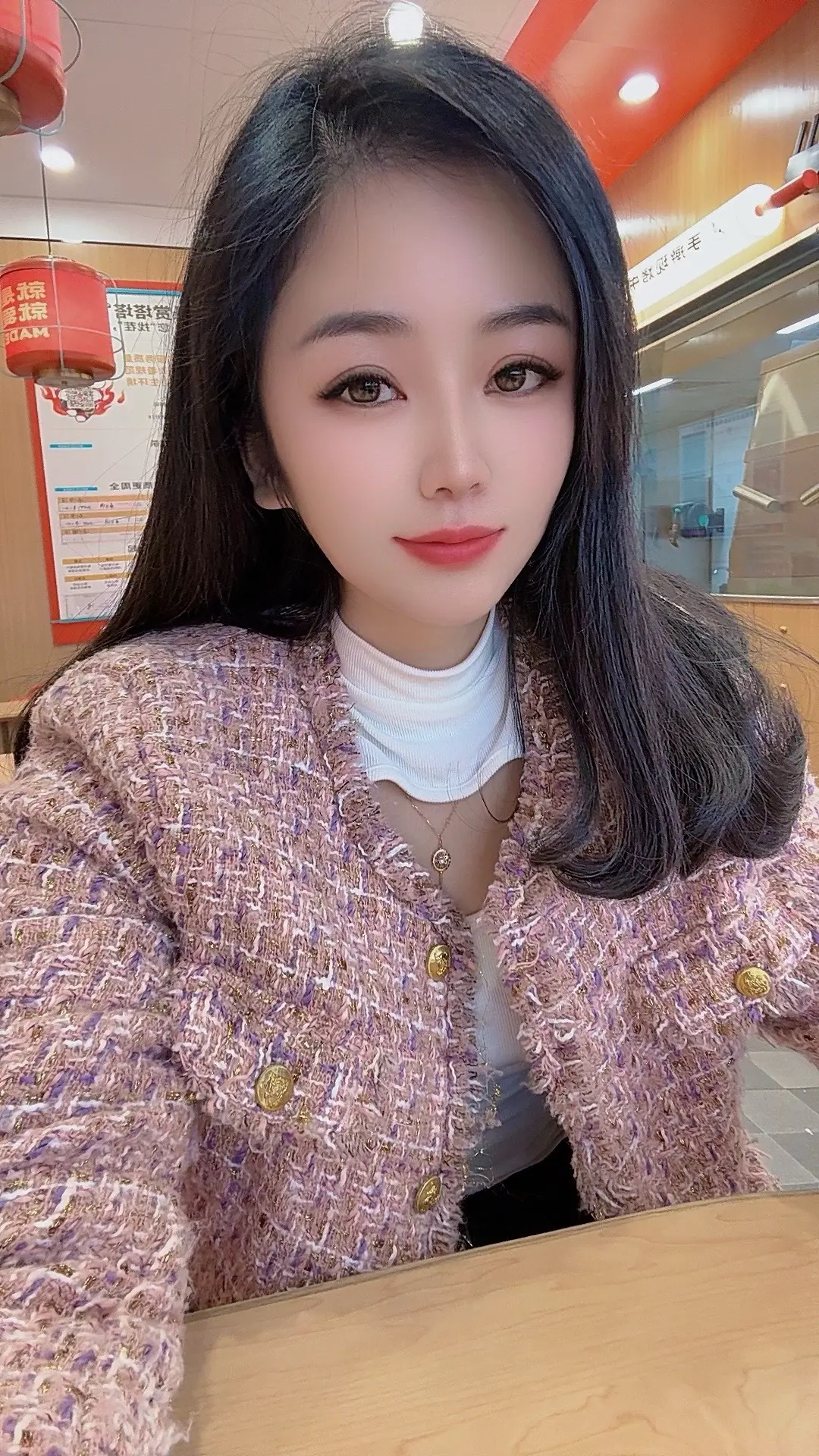 一个不聪明的女人，不会打麻将，不会聚会，不会喝酒，也不会跳广场舞，最重...