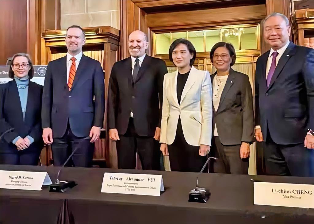 “台美”关税谈判最终敲定！关税降为15%，外加5000亿美元的赴美投资，而且要在