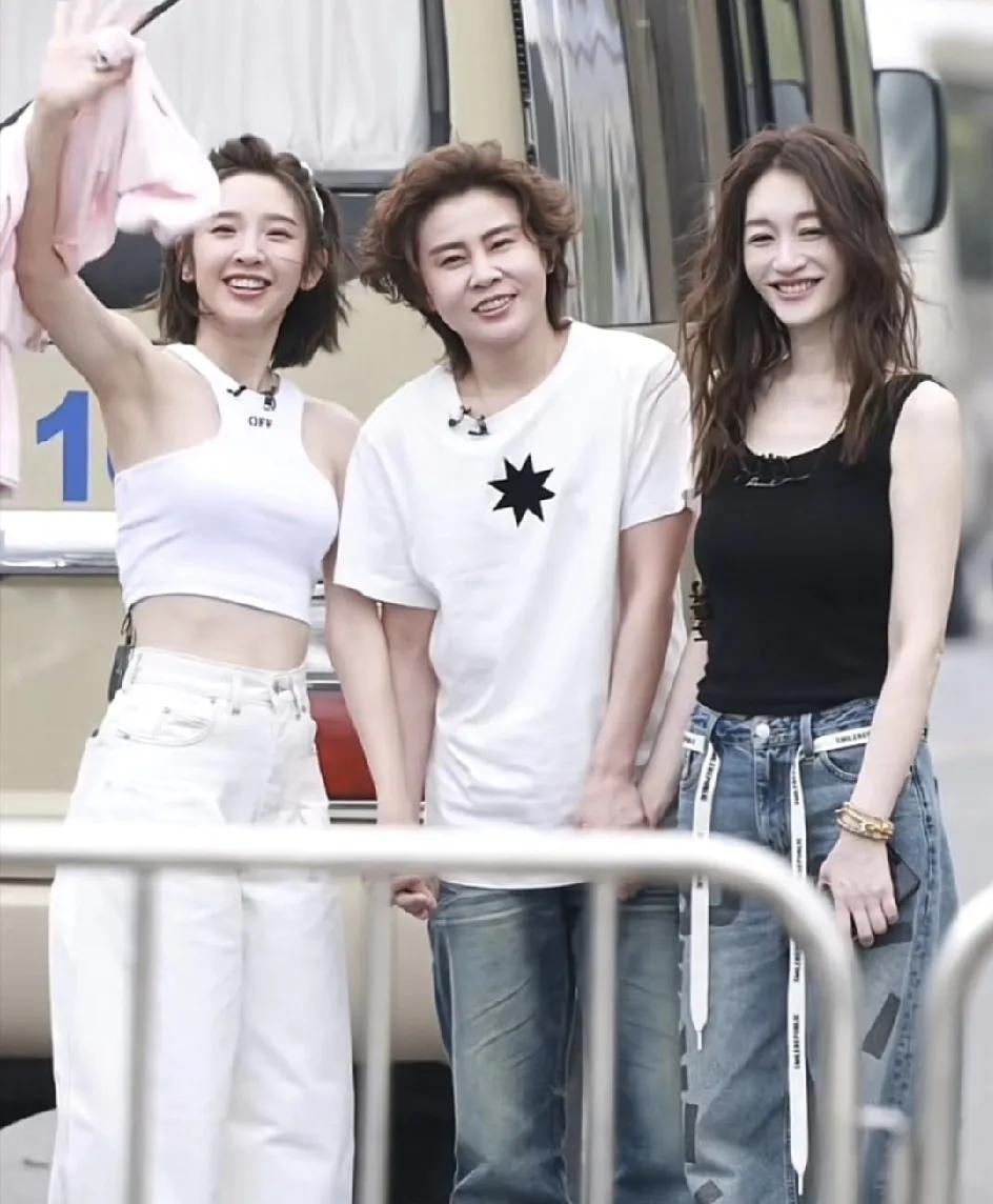 王濛作为运动员，去娱乐综艺节目，确实有点为难，太正直了。
比赛就是有赢有输的，总