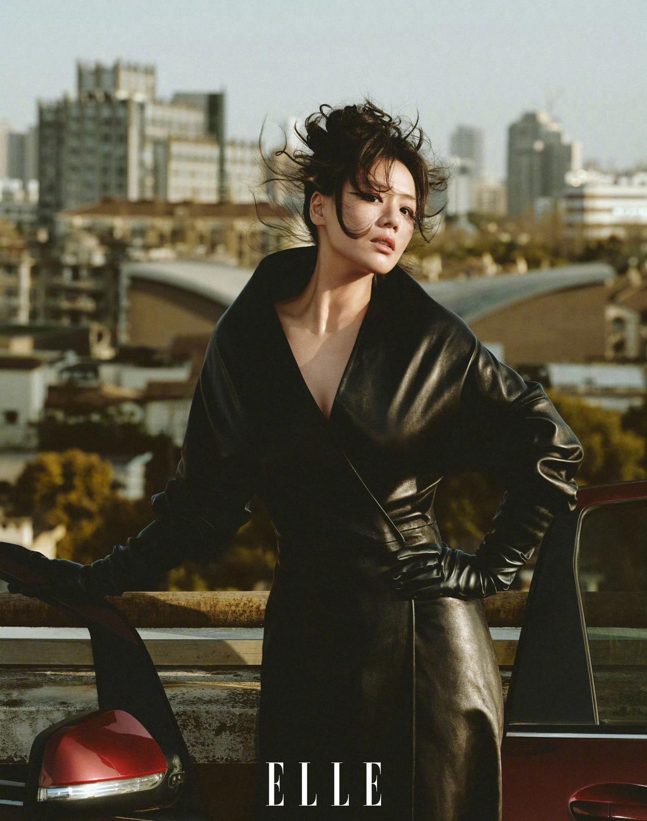 银幕闲话ELLE5月刊马思纯封面释出！明艳在线，松弛到位，时尚感直接拉满[期待]