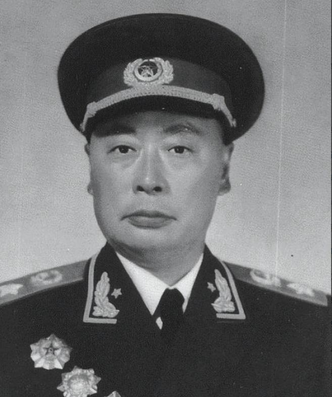1947年2月，山东莱芜战场硝烟弥漫。我军一位将领意外俘获了一名，自称韩练成的国