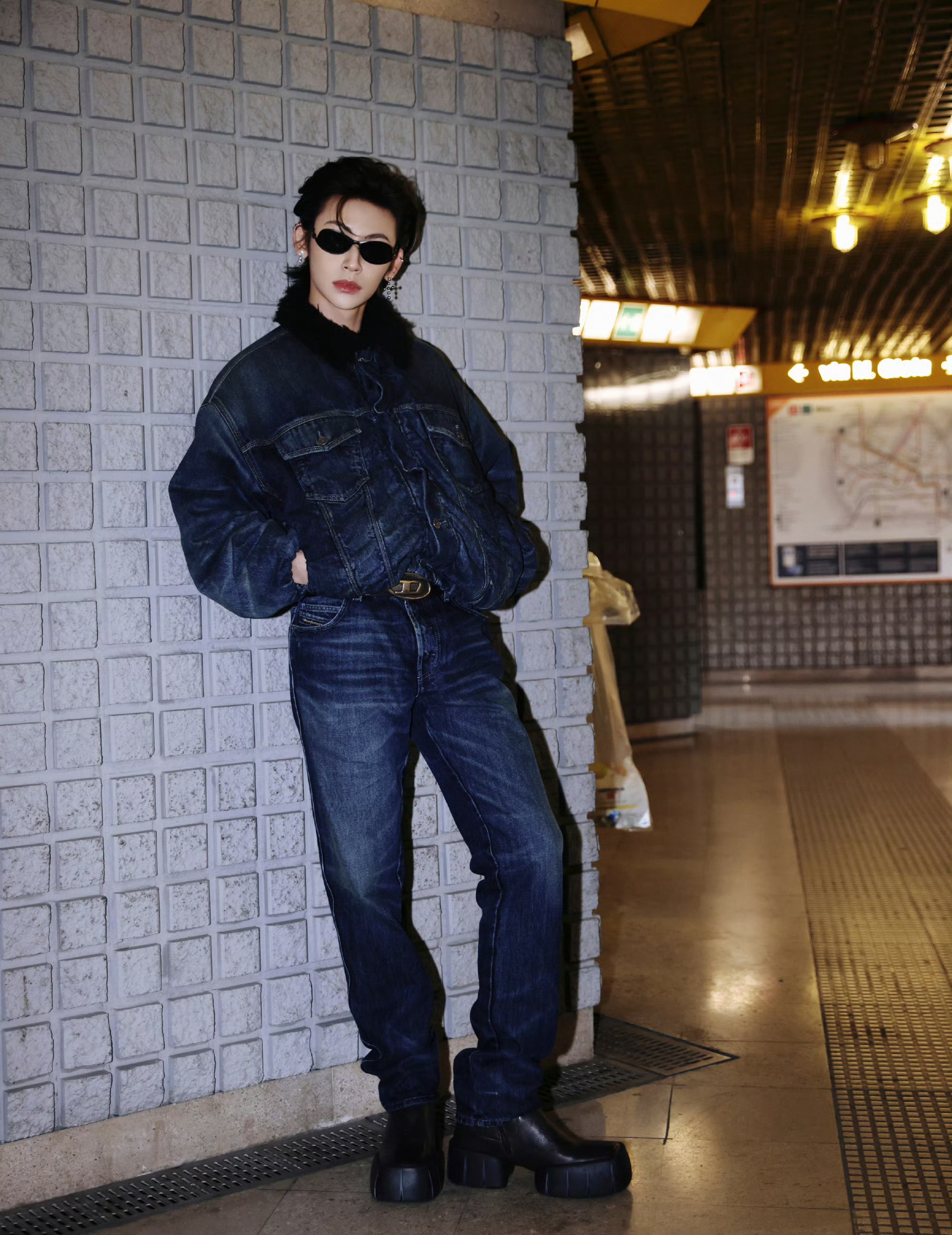 小鬼王琳凯 in DIESEL 📸🕶️ 亮相品牌 2026秋冬大秀，现场唯一