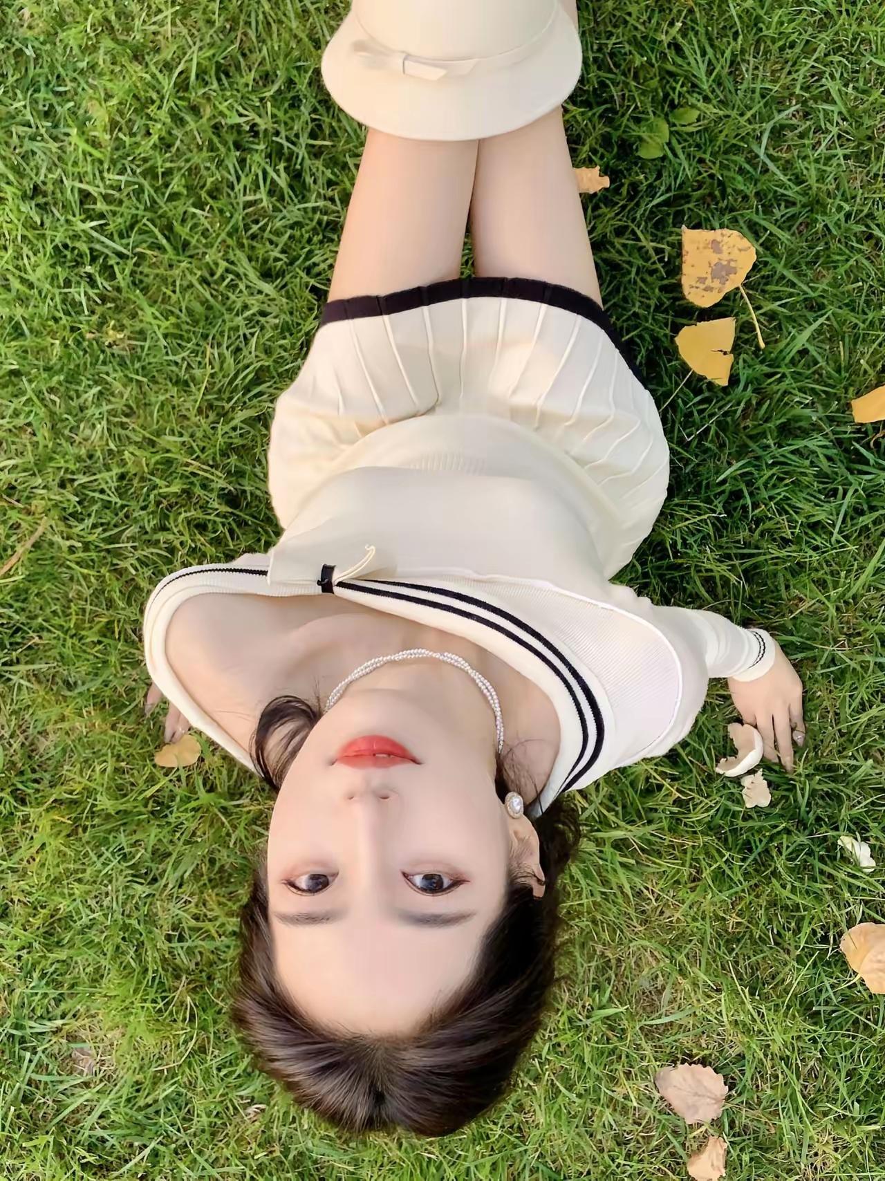 俊眉修眼，顾盼神飞，文彩精华，见之忘俗清雅脱俗的美到底长啥样？ 在你眼里，什么样