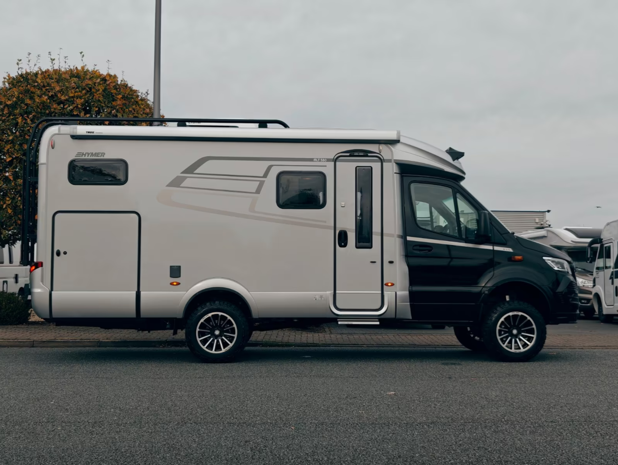 特殊车辆 HYMER ML-T 580，名字叫580，让人以为他5米8，实际上7