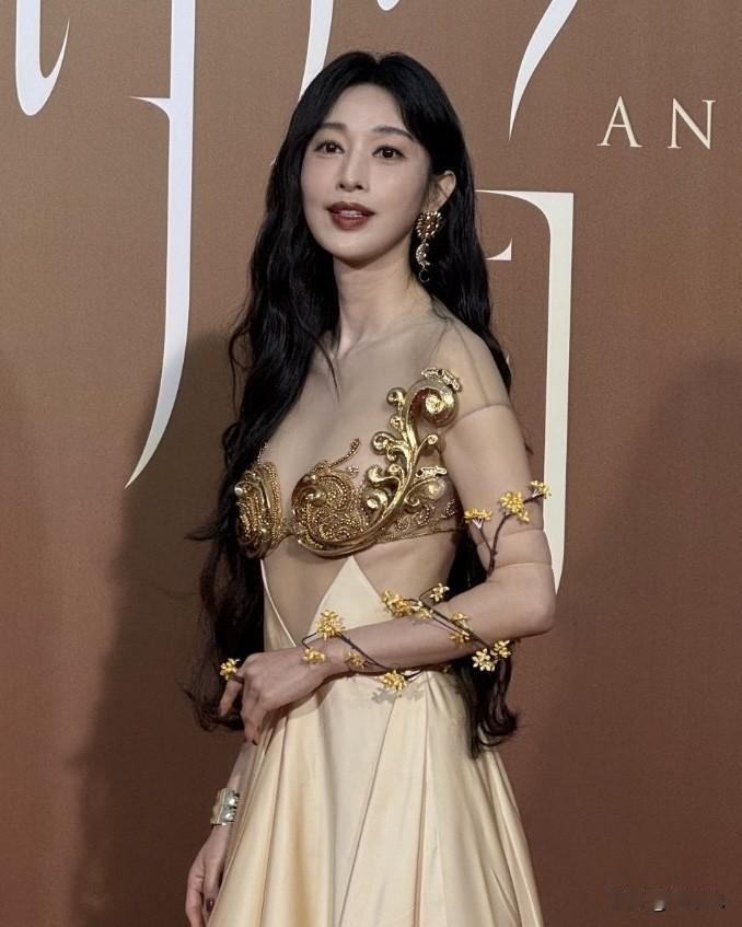 我滴妈呀！反转了！

这次，张俪恐怕真被冤了。

小新这波操作，前后反差太大。