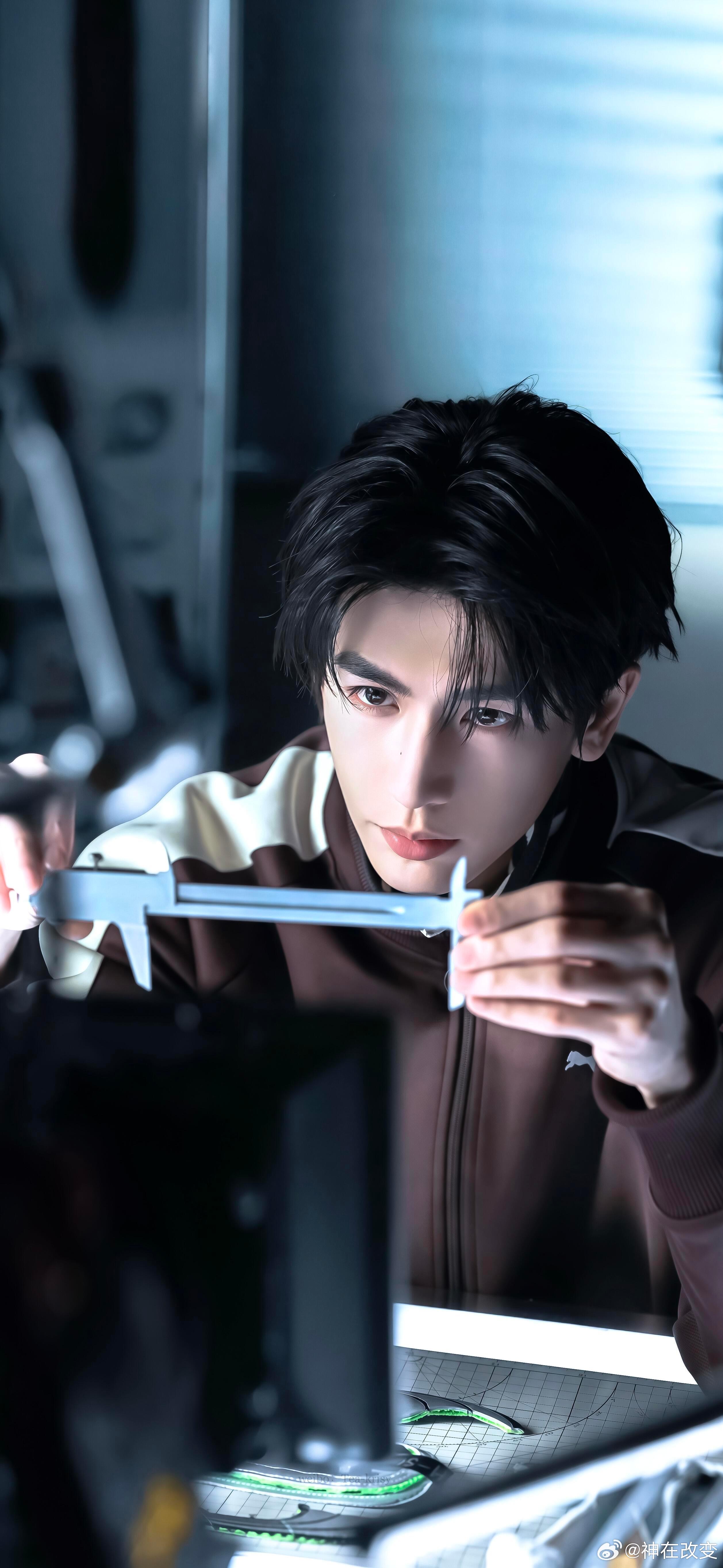 张凌赫  张凌赫壁纸📖🖋️张凌赫｜ 