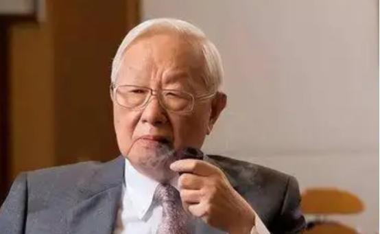 台积电创始人张忠谋毫不客气地表示：“关键技术都在我们手中，若我们决定切断大陆芯片