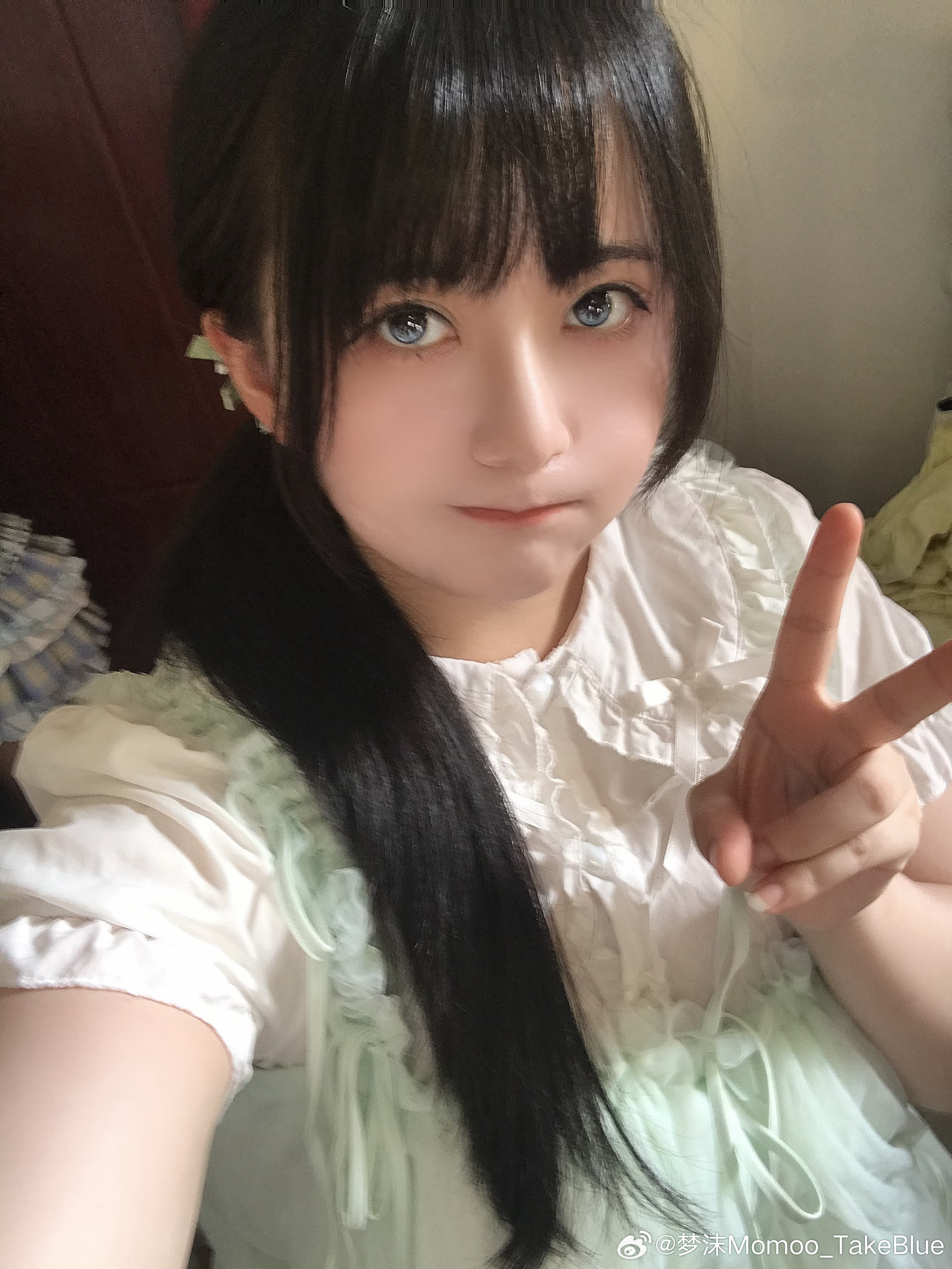 这就是夏天的感觉吗？严肃换了温婉马尾🙊TakeBlue