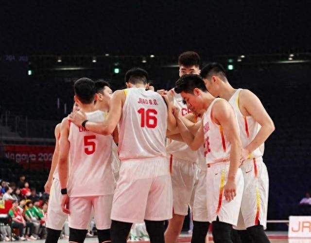 男篮70-79再负伊朗无缘奖牌！官方表态全方位总结，球迷等得起吗