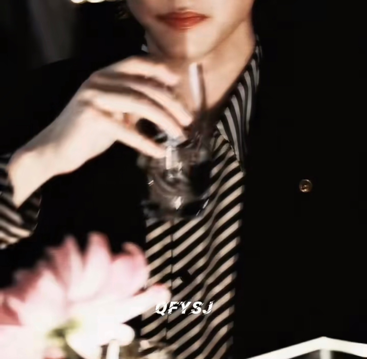 我又在笑………红酒杯、 （甜/干）白酒杯、水杯和酒杯版水杯 ​​​