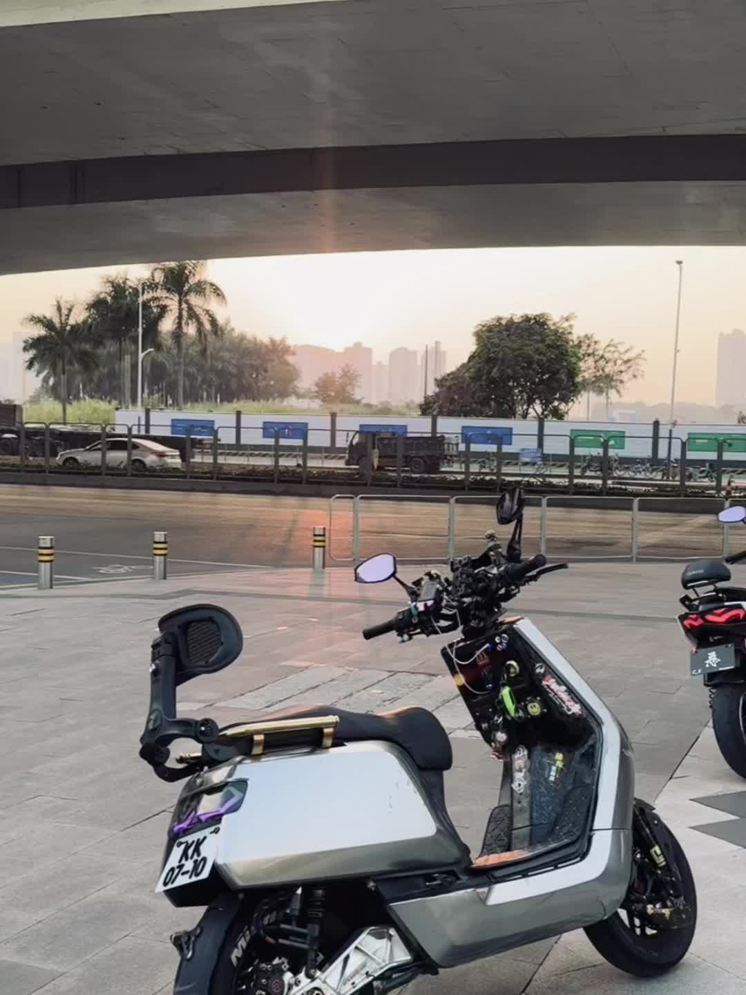 算了 反正你也不是陈皓祺