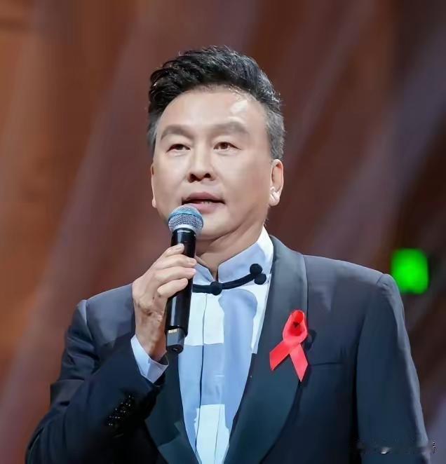 娱乐圈，曝出大瓜！
4月8日，娱乐圈一整天都静悄悄，没想到下午时分，突然传来一个