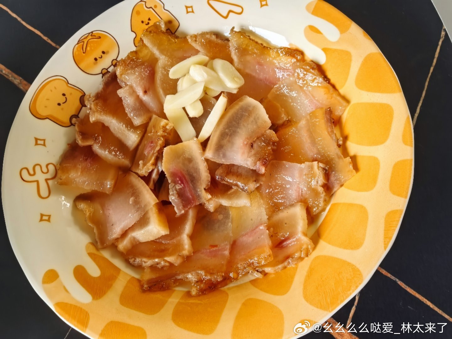 周末愉快啊[耶]自己做的每一样都好吃[老师爱你]甜皮鸭是外来，味道也不错呢这节奏