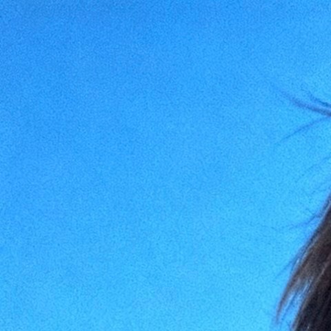 不管你现在多迷茫，过得多累，走得多艰辛，请相信，生命中总有一段路是要你自己走完的