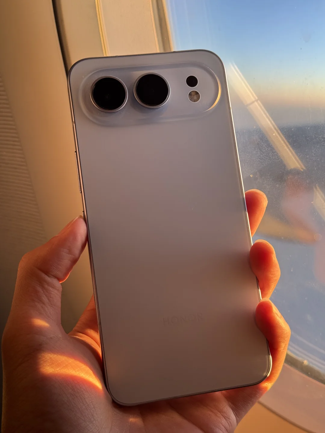 别被所谓万元旗舰洗脑了，真的该打醒了！以前用了很多那些动辄七八千的手机...