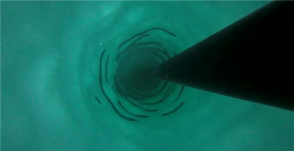 【中国极地钻探打破世界纪录】据自然资源部消息，中国第42次南极考察队成功完成我国