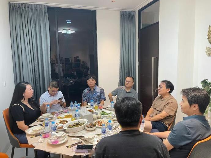 在雅加达管理团队需要一套本地化的方法论：
风险成本：在这里交通事故死亡，大概赔付