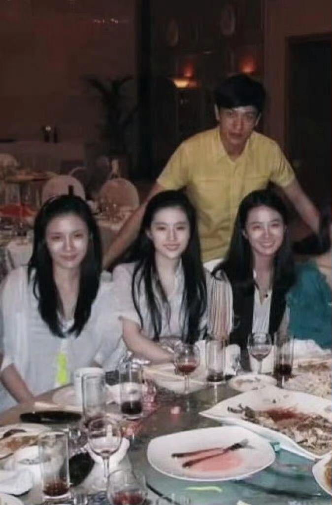 美貌如此出众。