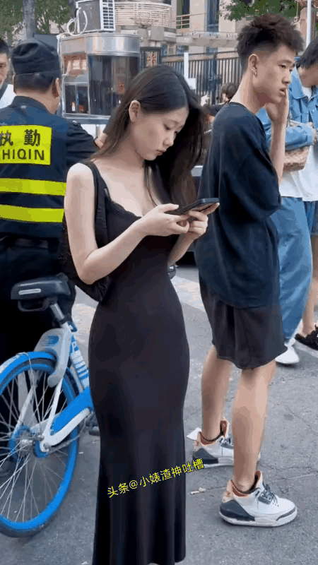 后面三个居然如此明目张胆