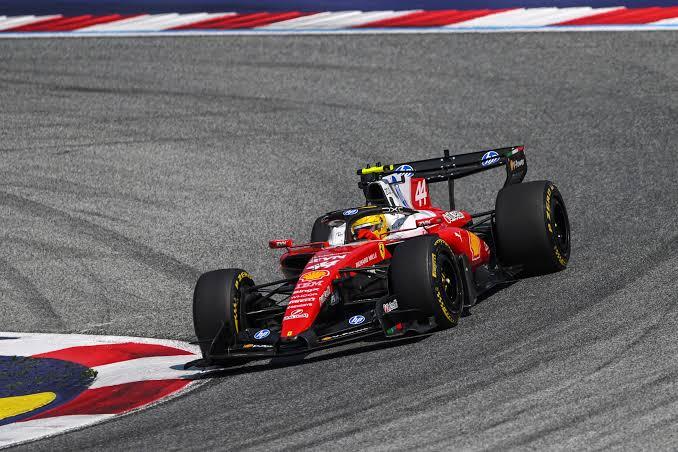 2026 F1美国站：法拉利终于醒了，但主角还是那个20岁的意大利人！
勒克莱尔