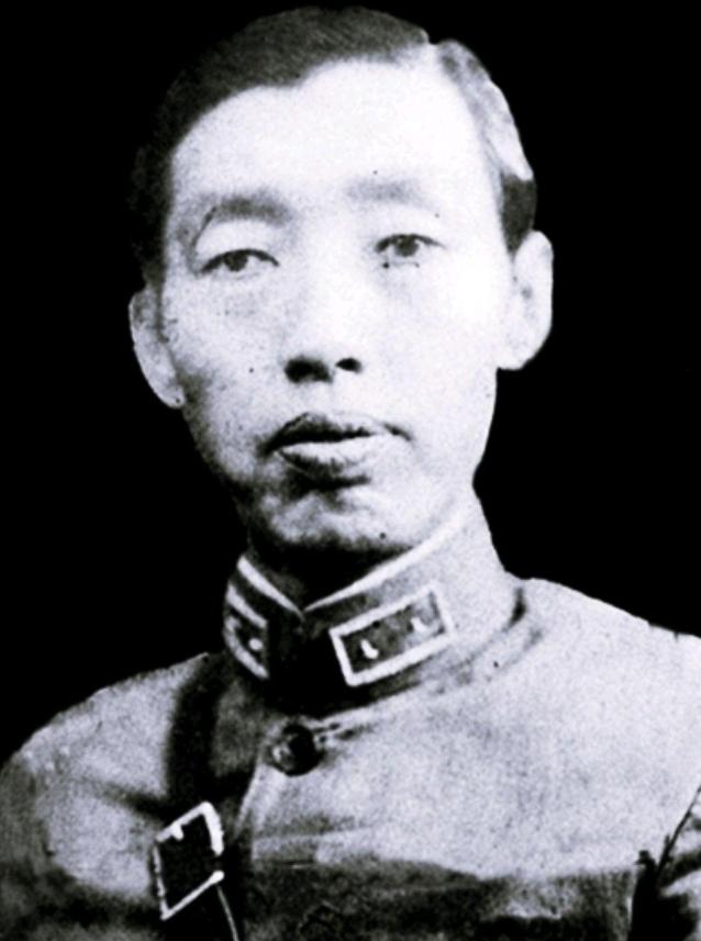 1940年，石友三带着一个如花似玉的姑娘，去找高树勋：“这是我的小姨子，我看你身