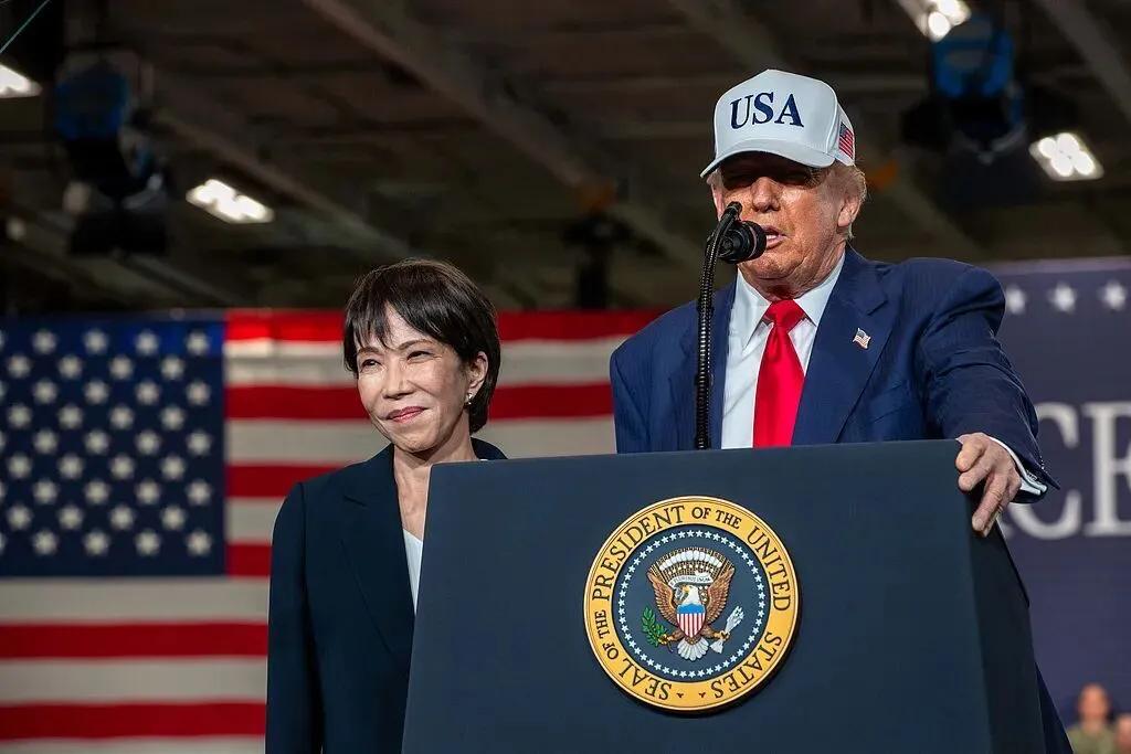 高市早苗这个事，实际上只是她说破了，以前也这样。只是别的政客比她狡猾，只做不说罢