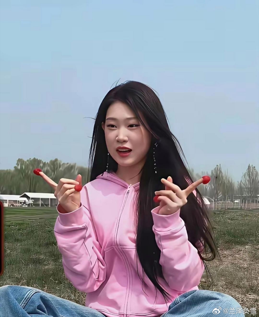 小沈阳女儿沈佳润变化好大，越长越好看，颜值越来越出众。 ​​​