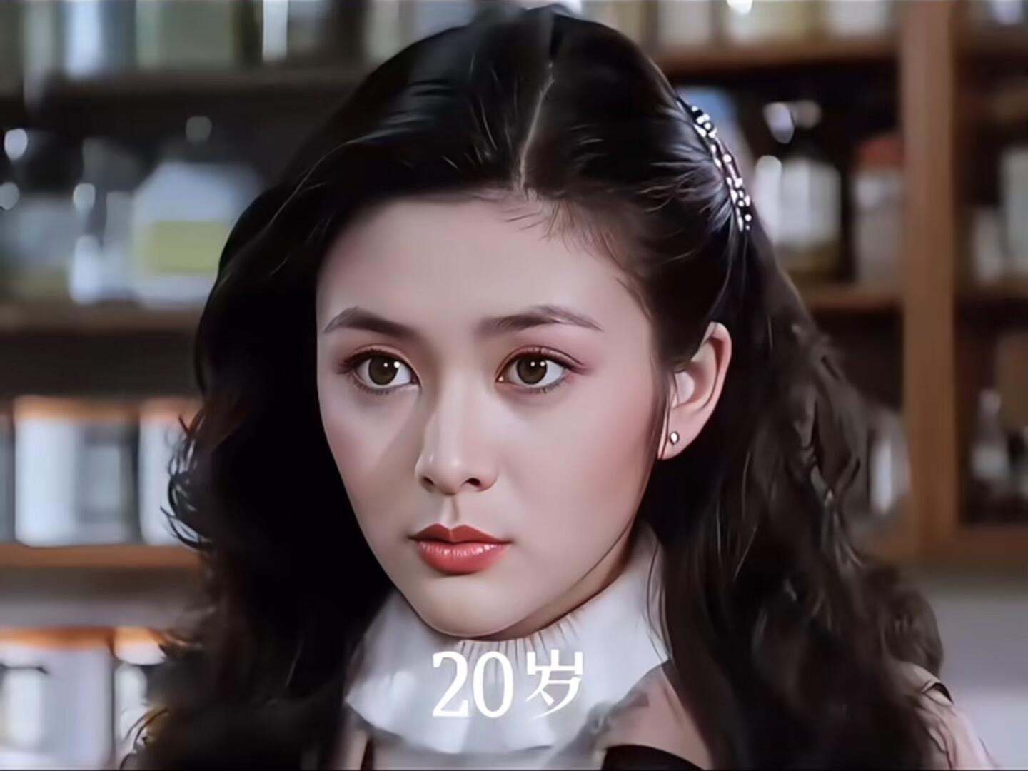 突然想起来 关之琳应该就算是早期的波斯猫系美女 猫系第一位就是这么权威 现在也是