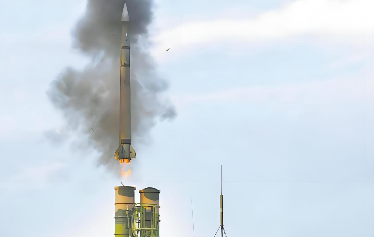 伊朗军舰遭美潜艇击沉后，印度媒体又坐不住了：中国武器实战不行，就是吹得厉害！
 