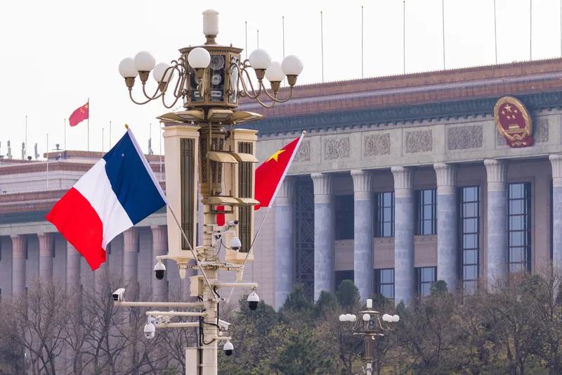 马克龙每次访华都成果丰硕，上次访华时就签订了几百架空客飞机的订单。这次，莫不是又