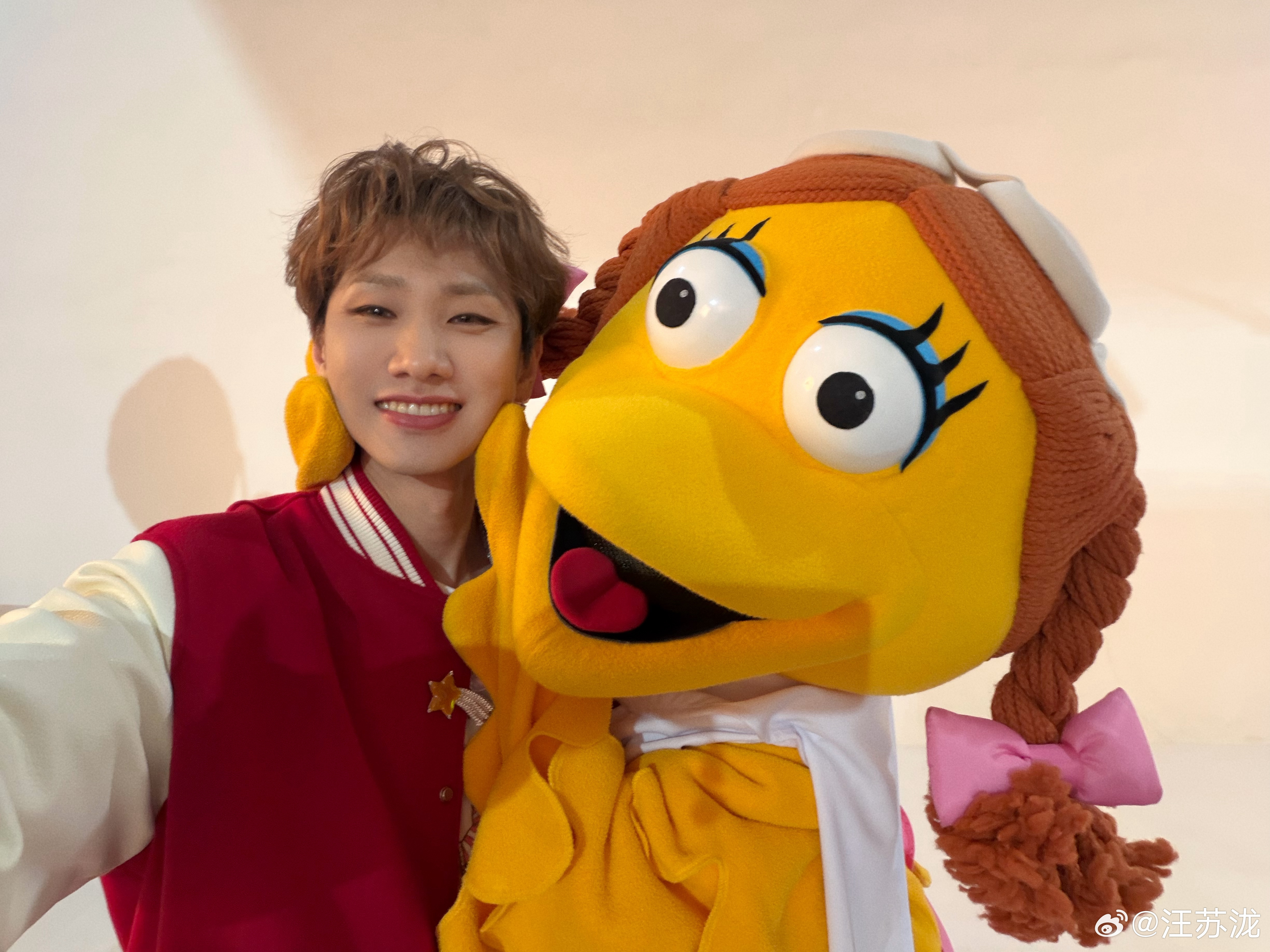 汪苏泷4月行程步履不停，歌声不止，汪苏泷四月穿梭各大城市舞台，用实力演绎每一首作