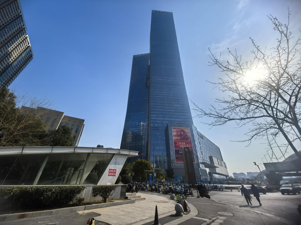 2025年，江苏省实现城镇新增就业 141.14 万人、总量占全国1/10 以上