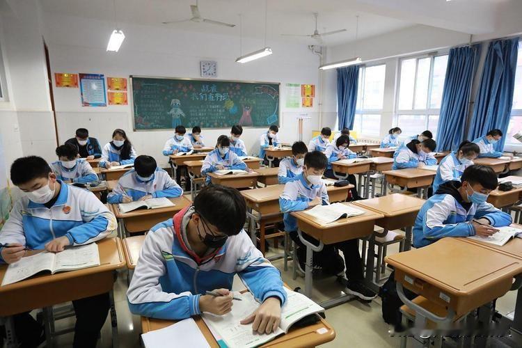 初一孩子数学基础太差怎么补救?作者加速成长计划多注重概念的理解，这部分作为打基础