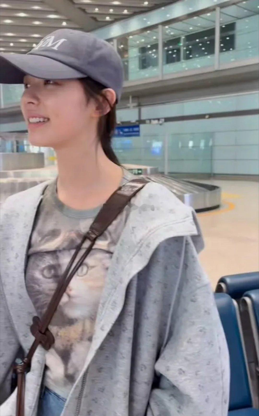林允：“女孩子胖一点好，我要不是为了上镜，我也想一百多斤，一百多斤打网球可厉害了