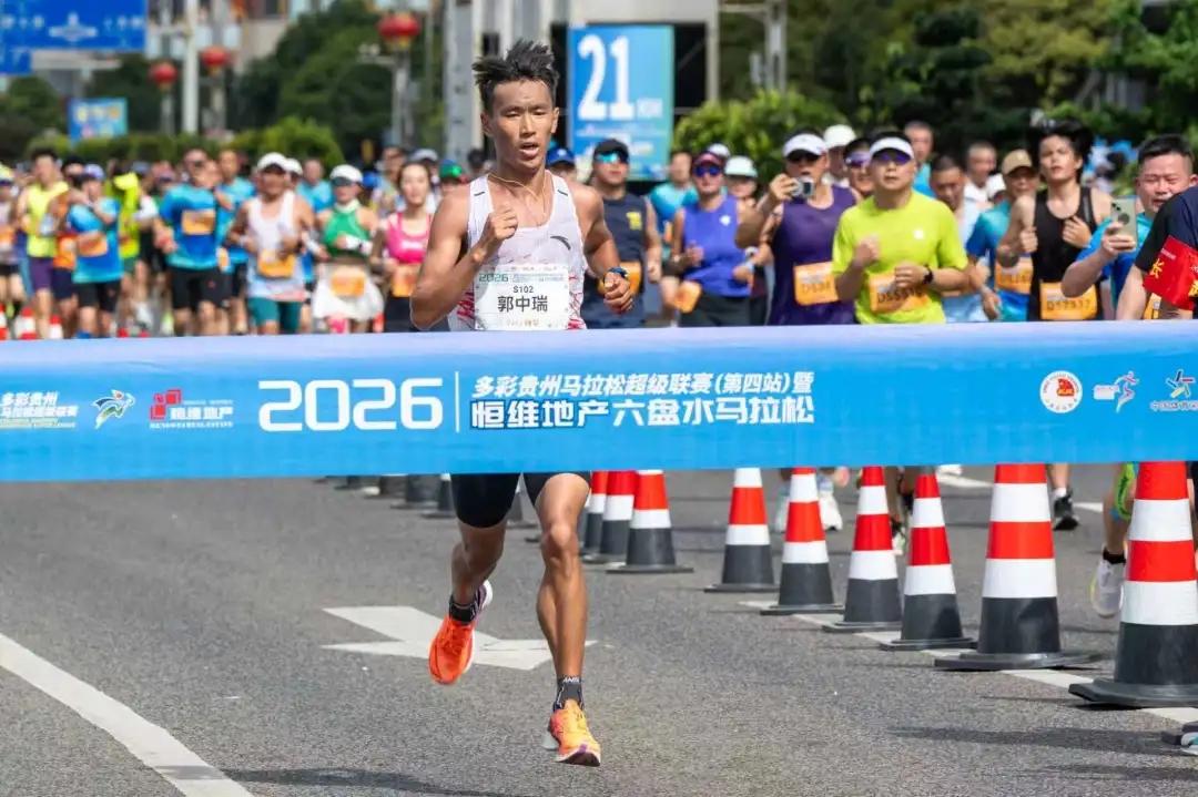 2026六盘水马拉松最新成绩盘点！
刚跑完百公里越野的两大劳模再战六马！
杨春龙