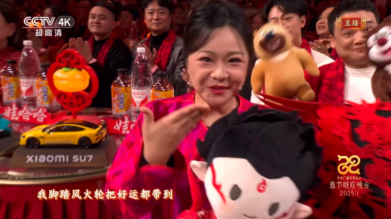 今年春晚真的给了春节档几部电影单独宣传位诶《哪吒之魔童闹海》哪吒cv《熊出没》熊