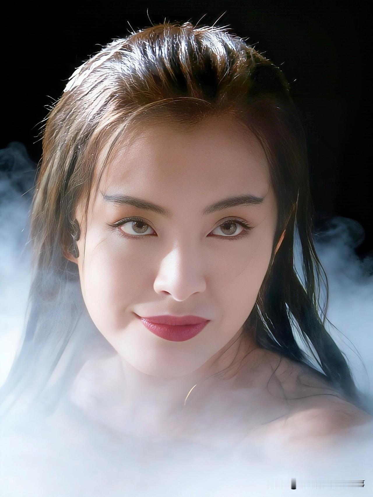 刷到一组《青蛇》高清修复剧照，小时候完全get不到王祖贤的美，现在越看越上头——